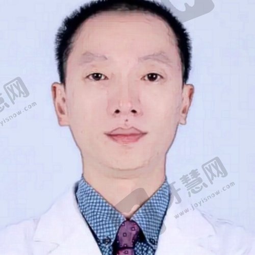 吴焱秋