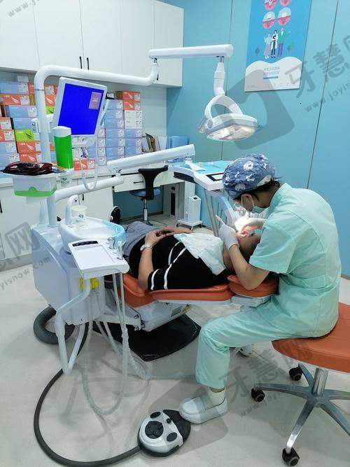 江苏徐州牙知道口腔连锁正规吗?