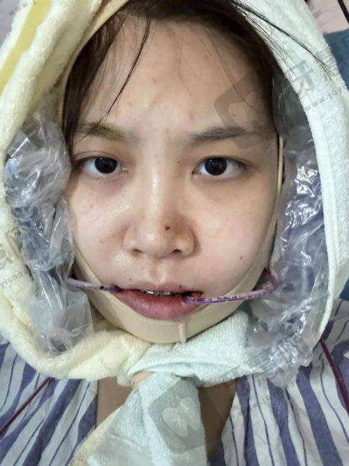 上海时光整形何晋龙医生执医荣誉