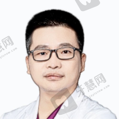 郝亚宁
