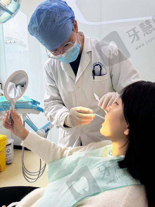 瓷贴面大概多少钱一颗