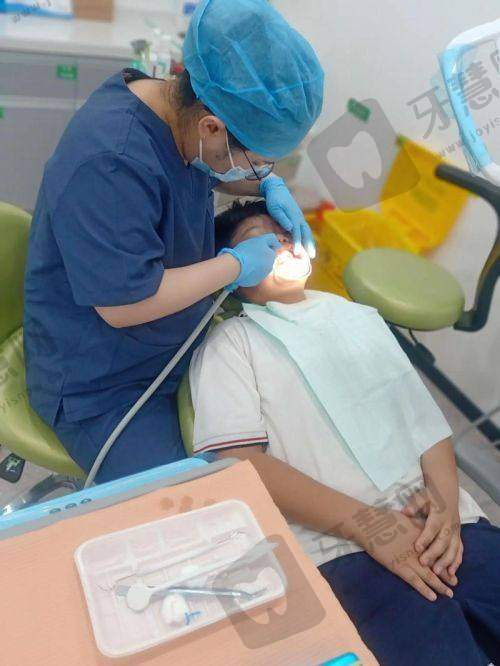 三、北京欢乐美加口腔门诊部的地址