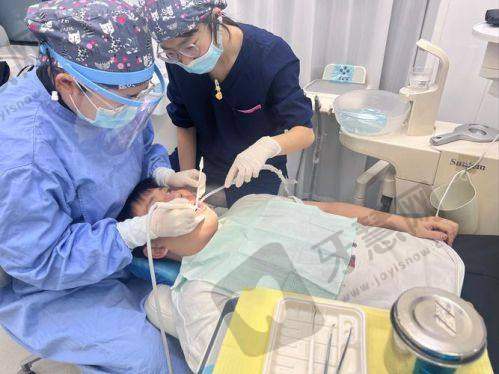 沈阳医大口腔附属医院网上预约2025:流程+退费指南(电话/地址)种植牙价格表参考!